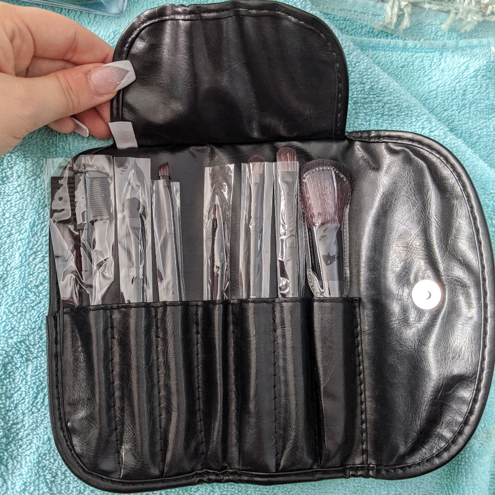 Marciano travel brush kit